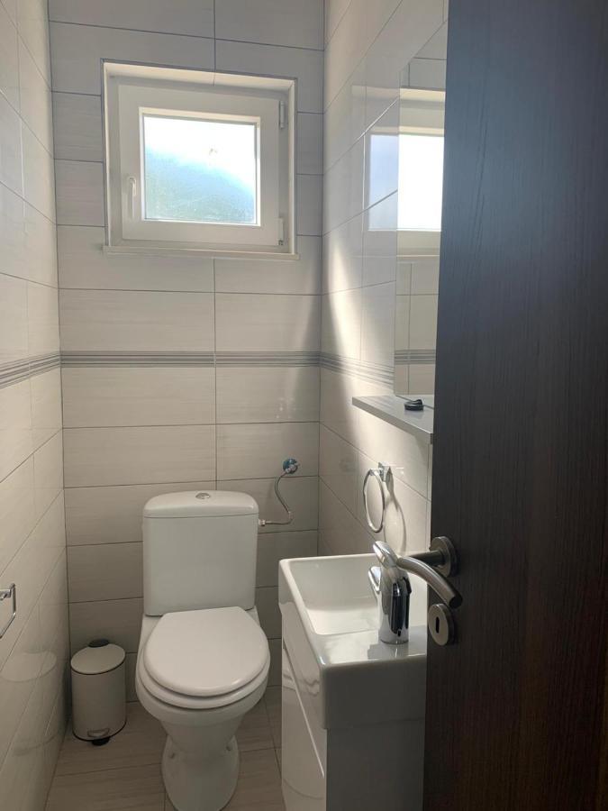 La Dolce Vita Apartment Posedarje Esterno foto