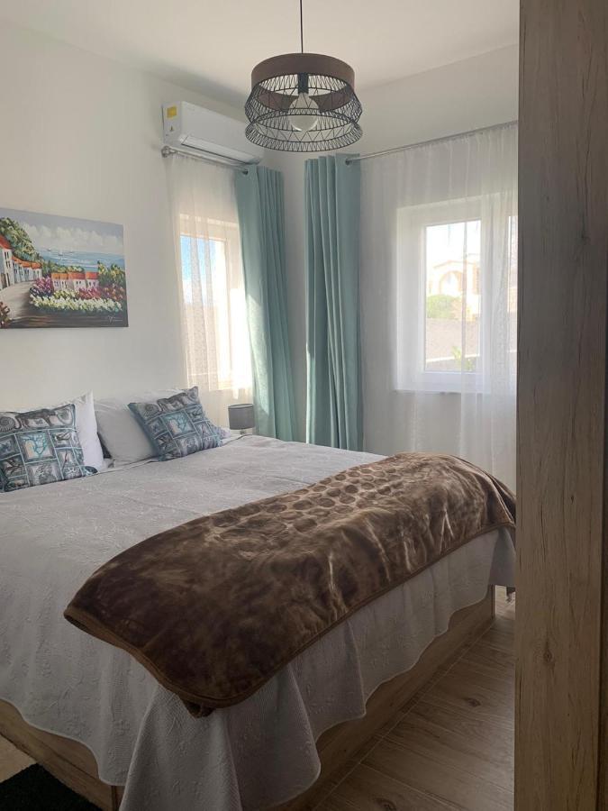 La Dolce Vita Apartment Posedarje Esterno foto