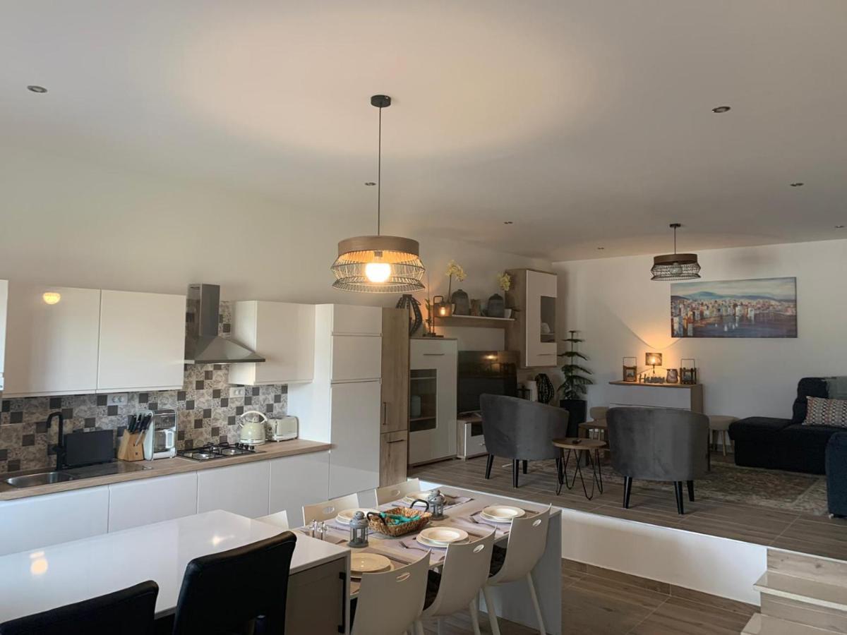 La Dolce Vita Apartment Posedarje Esterno foto