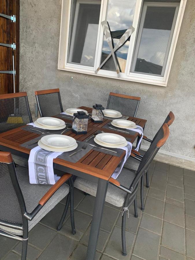 La Dolce Vita Apartment Posedarje Esterno foto